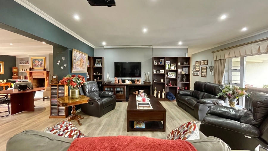 3 Bedroom Property for Sale in Helena Heights Western Cape